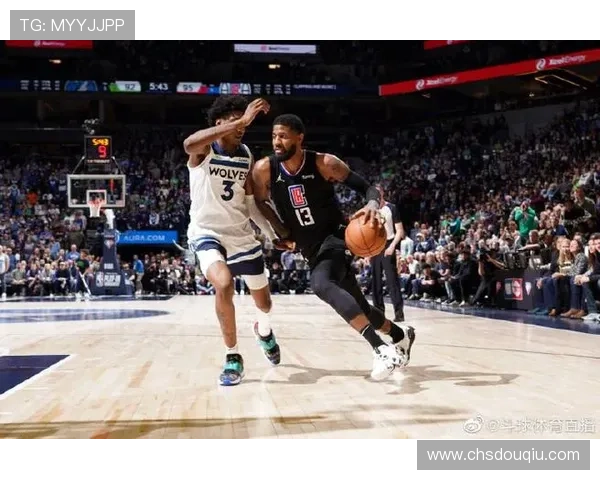 NBA斗球直播app优化用户界面设计，操作简便让篮球迷轻松追赛